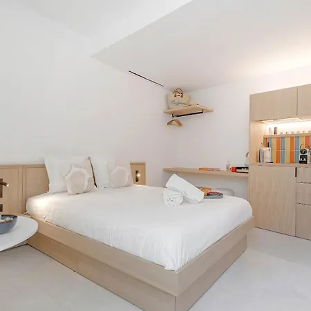 Les Graniers - Old Village - Shellter Apartment *