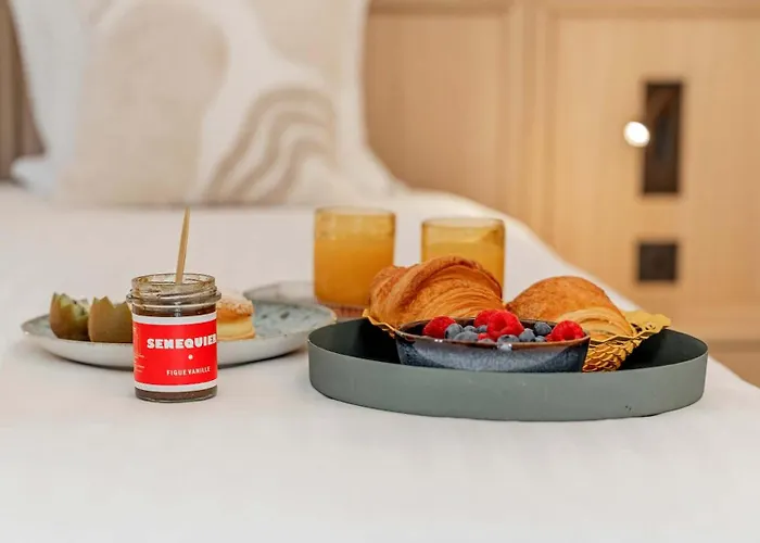 Les Graniers - Old Village - Shellter