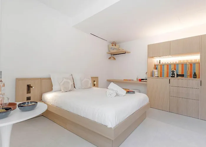 Les Graniers - Old Village - Shellter Daire *